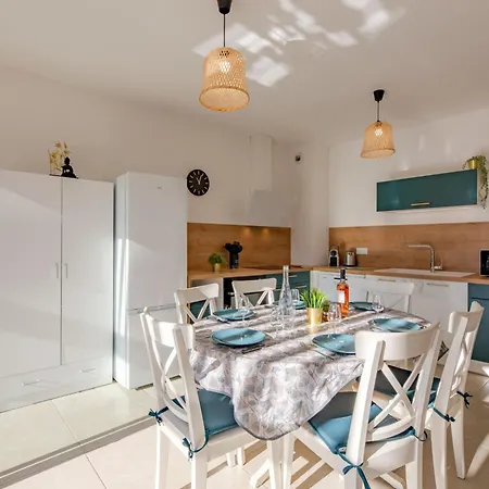 Azur By Interhome * Saint Aygulf